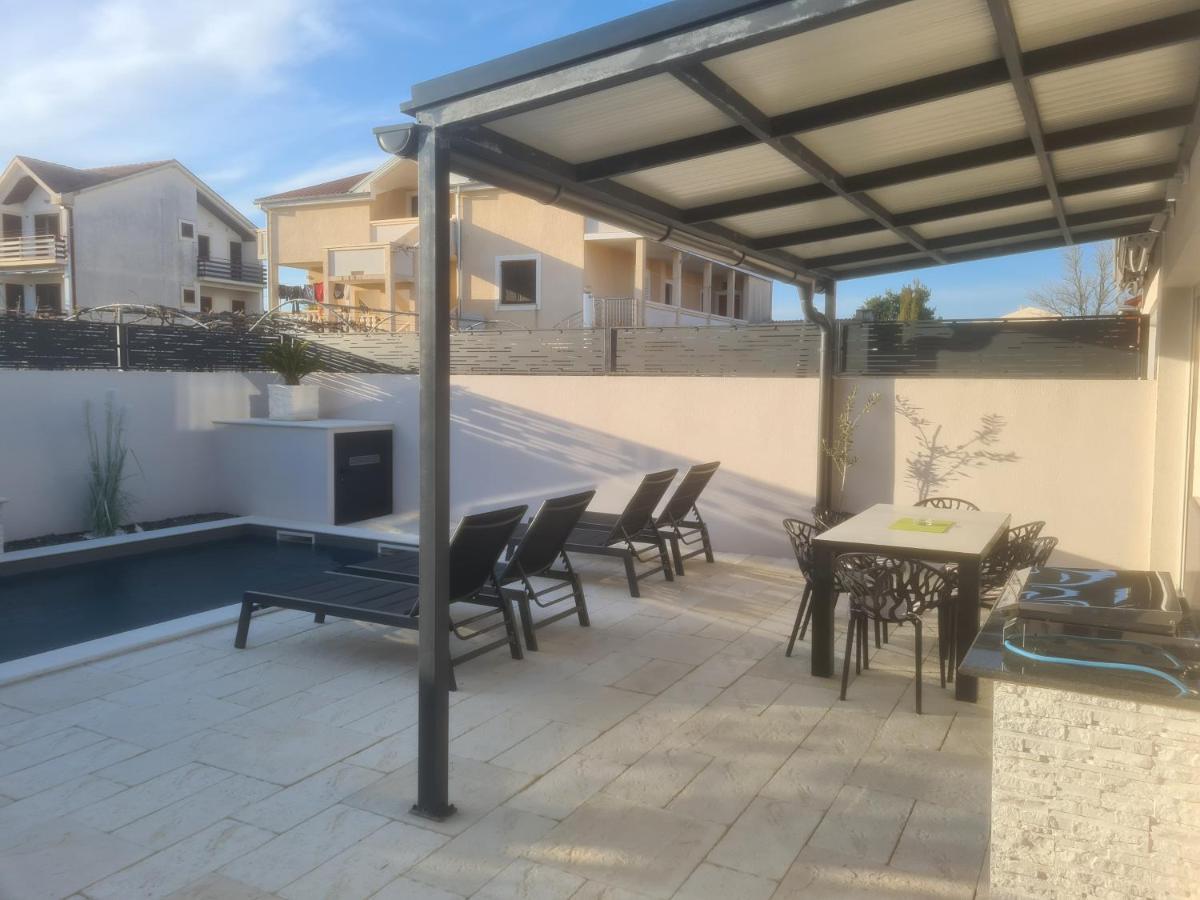 Maris Villa *